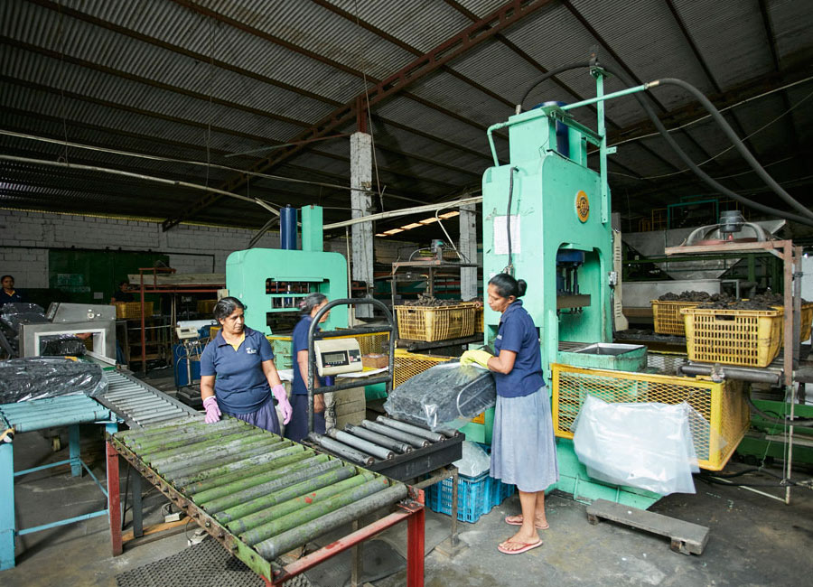 yatidariya factory rubber packaging